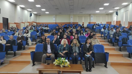 TÜBİTAK 2209 A/B Üniversite Öğrencilerine Yönelik Araştırma Destek Projesi Tanıtım Semineri gerçekleştirildi.